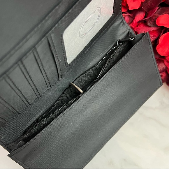 Supernatural Black and Maroon Pentagram Clutch Wallet Wristlet - Picture 8 of 15